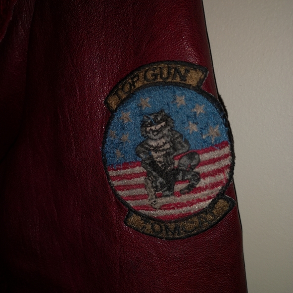 Bomber leather jacket - Picture 5 of 8